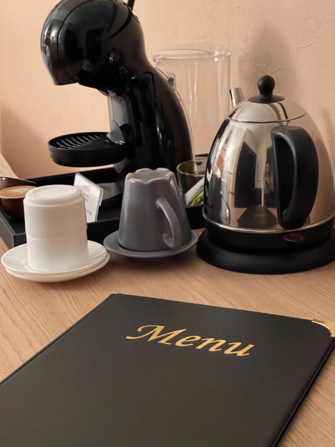 Coco Marco Hotel Nyons Zewnętrze zdjęcie