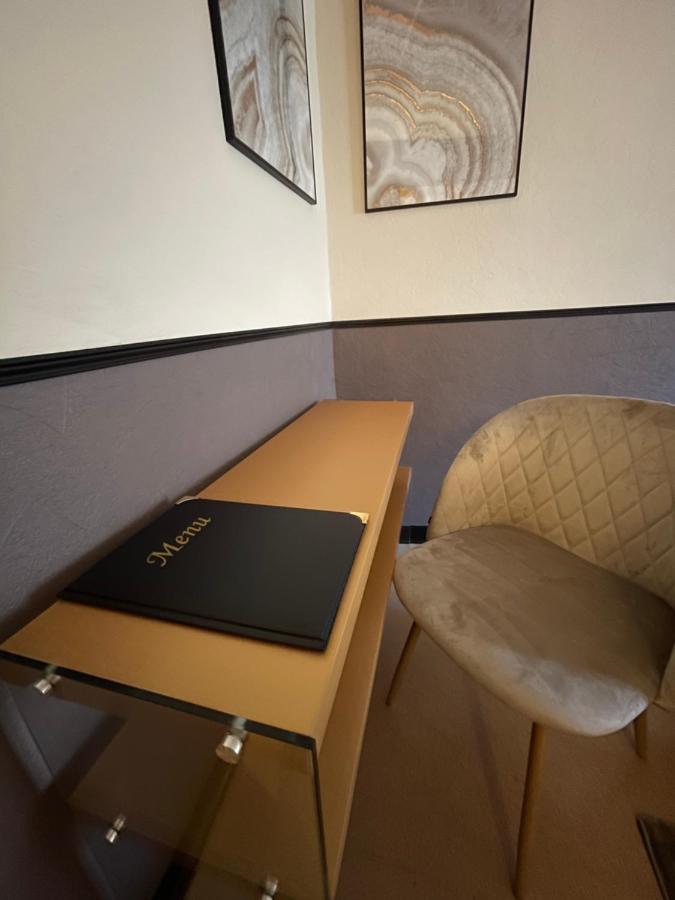 Coco Marco Hotel Nyons Zewnętrze zdjęcie